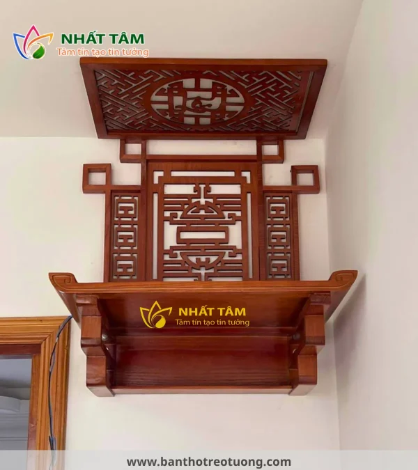 Bàn thờ gỗ Gụ
